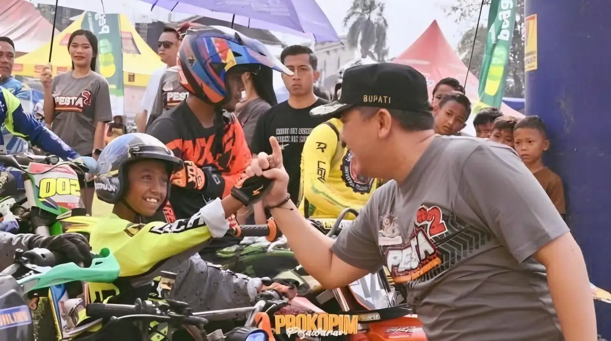 Cari Bibit Crosser dan Meriahkan HUT ke 16 Pesawaran, Bupati Dendi Ramadhona Gelar Adventure Trail
