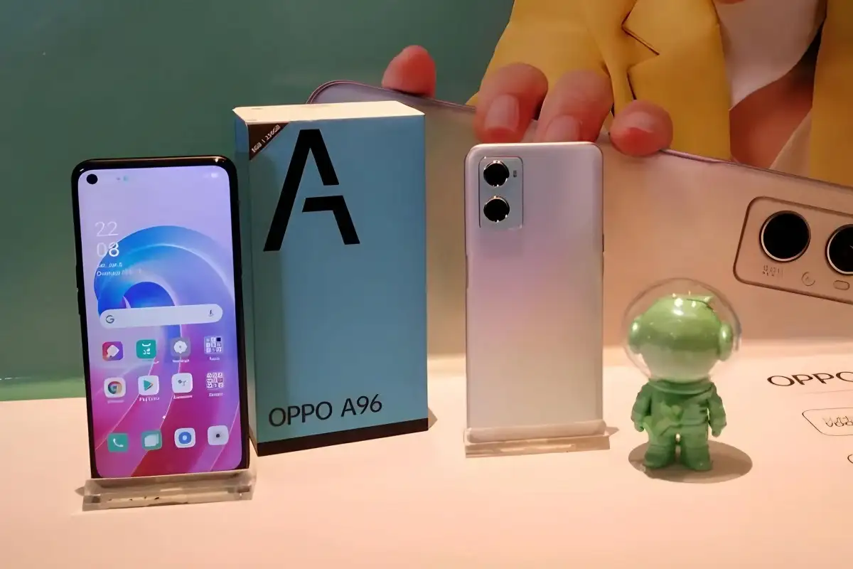 Desain Menawan Performa Kencang, Cek Spesifikasi Lengkap HP Oppo A96!
