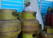 Reaksi Kontroversial! Warganet Membanjiri Pasar dengan Tabung Gas 3 Kg Usai Rencana Tertibkan Pembelian Elpiji Subsidi