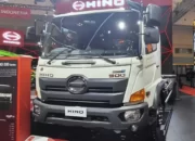 Inovasi Terbaru dari Hino: Truk dengan Sistem Rem Canggih dan Bus Transmisi Otomatis!