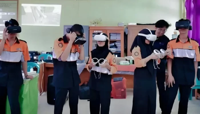 Komitmen Universitas Teknokrat Indonesia untuk Mengembangkan Edukasi Teknologi Metaverse Melalui Kunjungan ke SMK YPI Tanjung Bintang