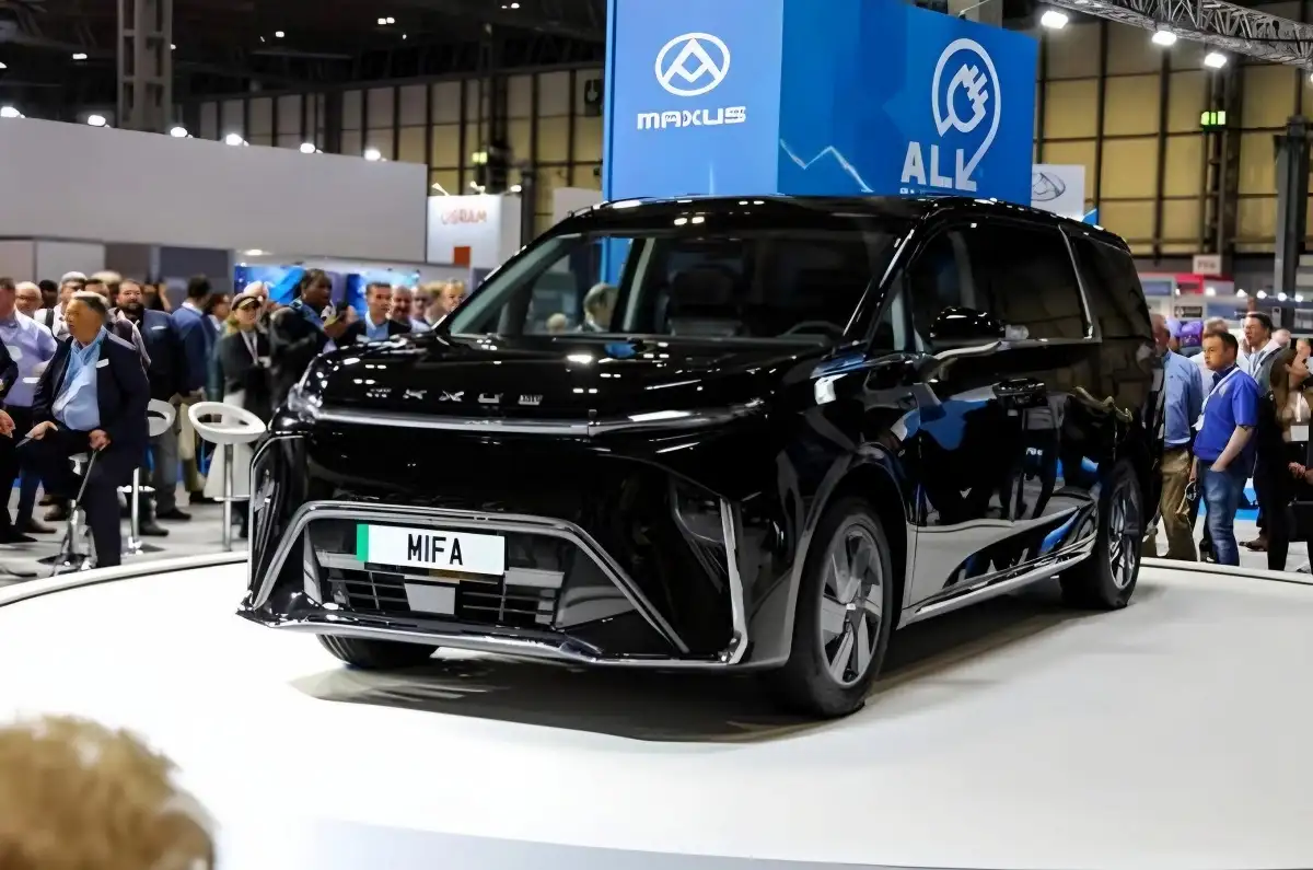 Maxus Mifa 9 MPV Listrik Mewah Siap Bersaing dengan Alphard