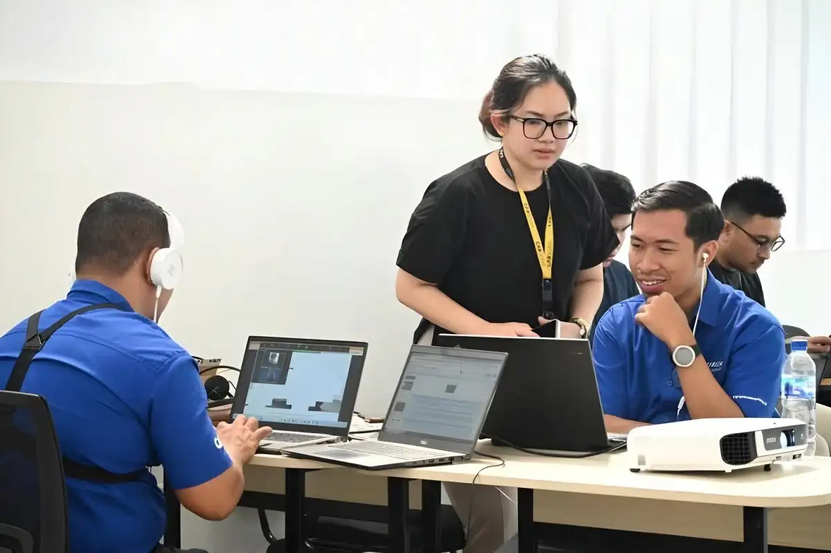 Membangun SDM Unggul Di Industri Otomotif Melalui CARSOME Academy
