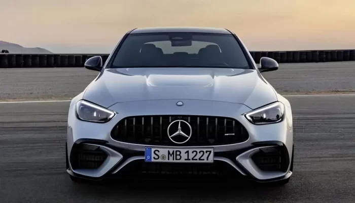 Mercedes Berencana Kembali Menggebrak dengan Mesin V8 di C63 dan E63!