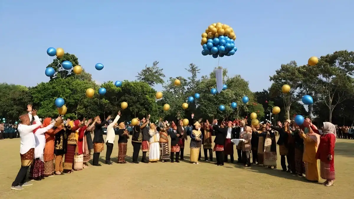 Momen HUT ke-78 RI, Rektor Lusmeilia Resmikan Grand Launching Dies Natalis ke-58 Unila