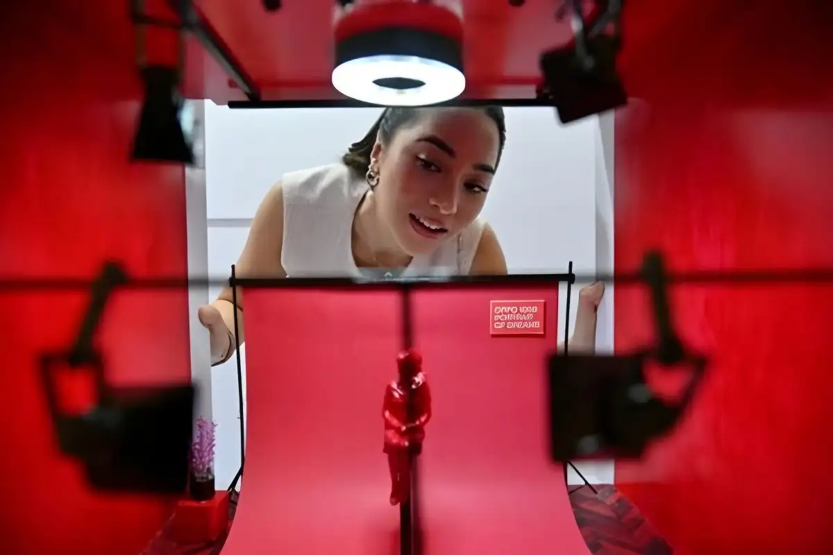Oppo buktikan ketajaman kamera Reno10 Series lewat miniatur hyper realistic