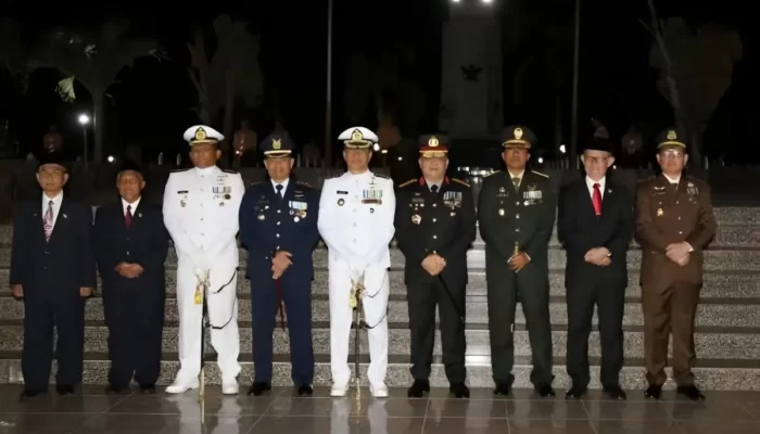 Upacara Kehormatan dan Penghormatan dalam Peringatan HUT RI ke-78 oleh Pemerintah Provinsi Lampung di Taman Makam Pahlawan, Bandar Lampung