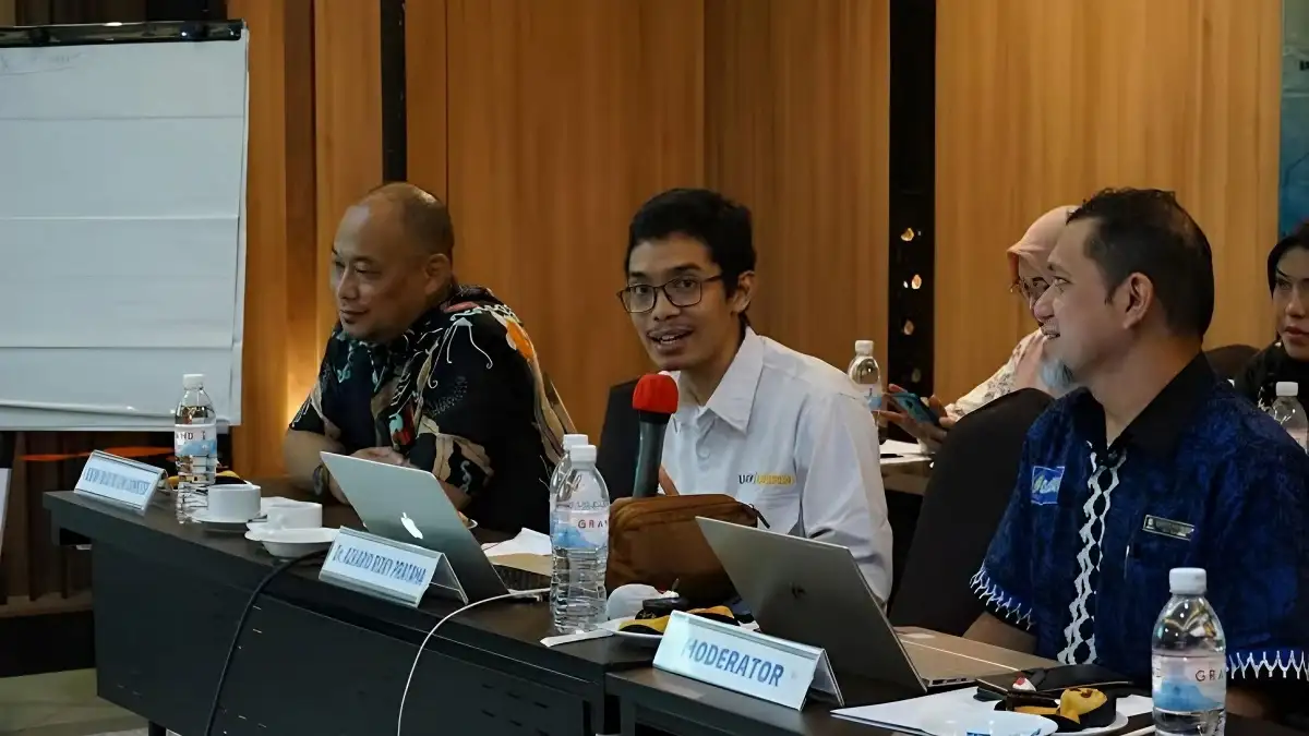 Prodi Sistem Informasi IIB Darmajaya Gelar FGD Kurikulum, Dr. Azkario OBE Miliki Tujuan Mulia