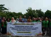 Upaya Dosen Polinela Maksimalkan Pemanfaatan Lahan Pekarangan Rumah di Desa Sungai Langka, Pesawaran
