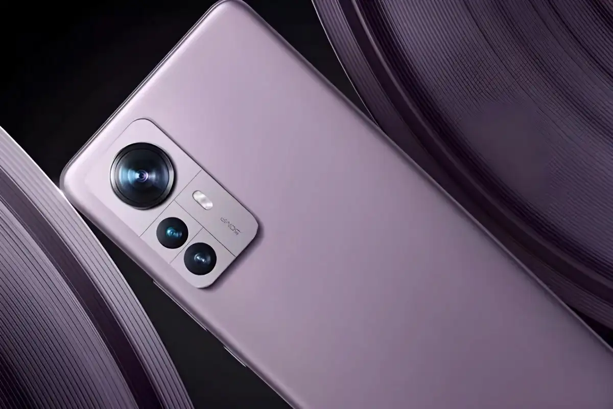 Xiaomi 12 Pro Ditenagai Chipset Snapdragon 8 Gen 1, Disokong Triple Kamera Canggih 50MP
