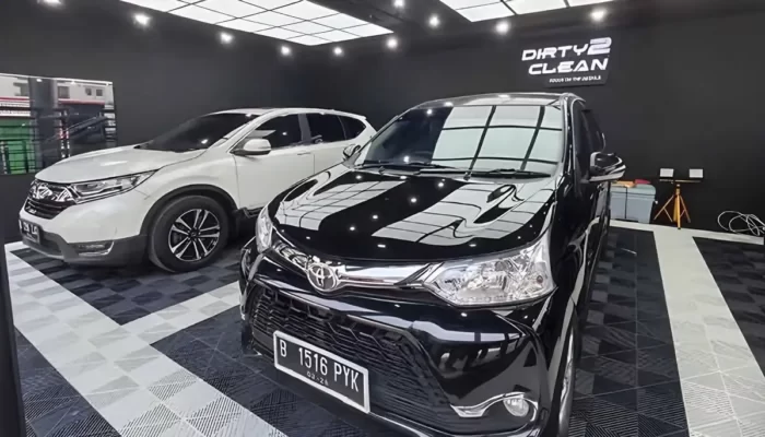 Zona Bebas Kotoran: Dirty 2 Clean Mengungkapkan Gerai Cuci Mobil Pertama dengan Sentuhan Konsep American Style