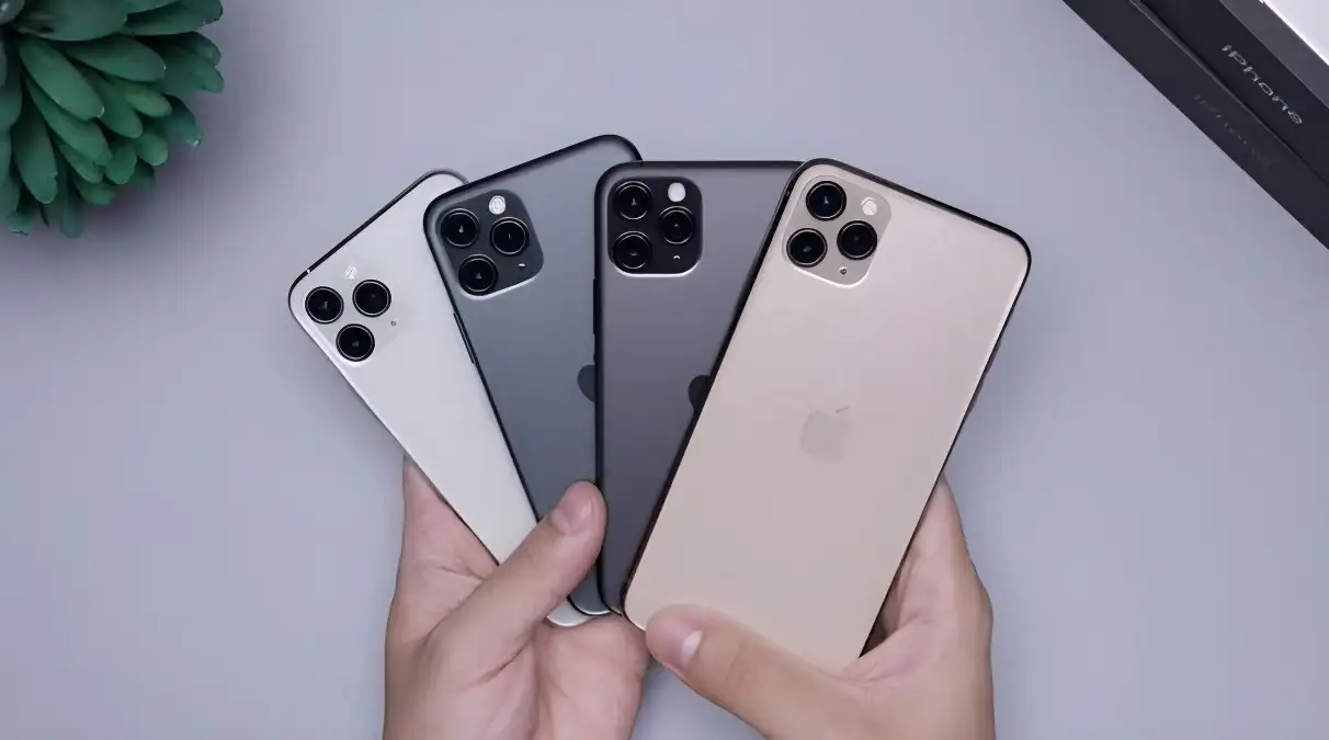iPhone 15 dikabarkan akan mendukung pengisian daya cepat hingga 35W
