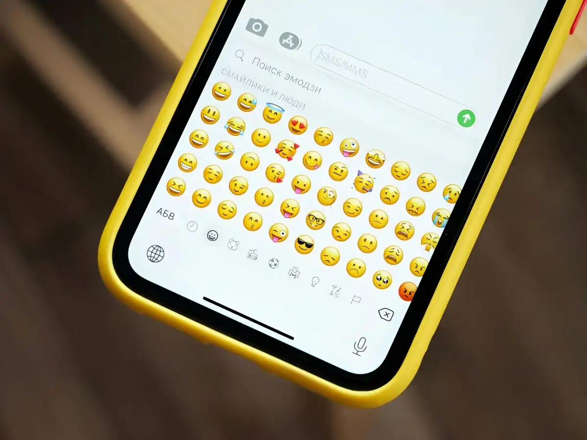 Cara mendapatkan emoji baru di iPhone dan perangkat Android