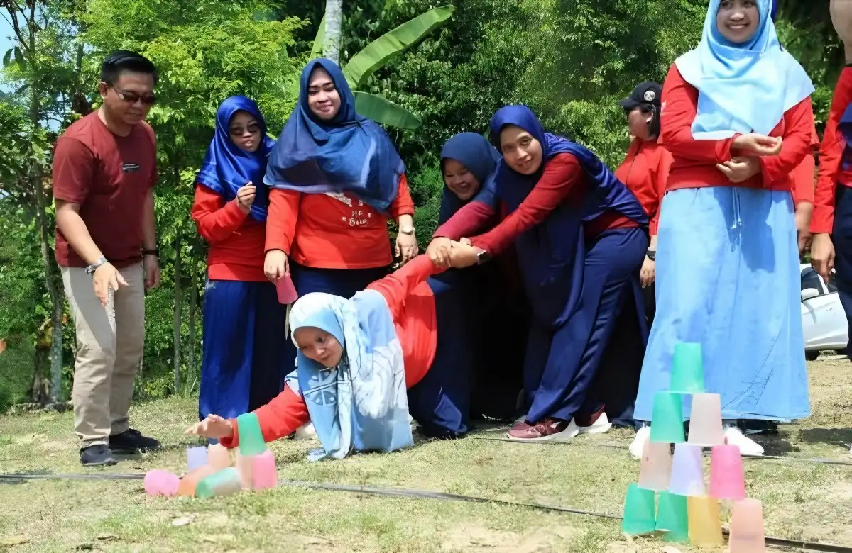 Fakultas Ilmu Kesehatan Universitas Malahayati Gelar Outbond dan Capacity Building
