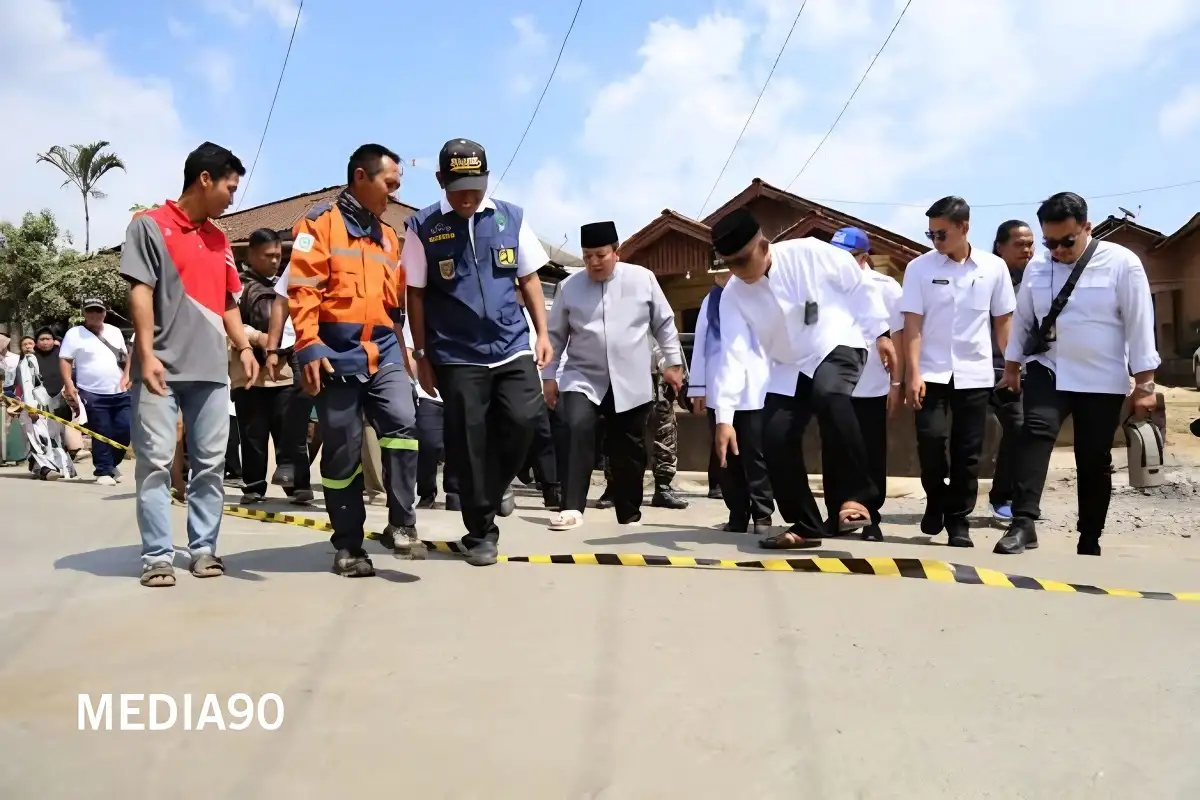 Gubernur Arinal Tinjau Ruas Jalan di Desa Penantian, Ulu Belu Tanggamus