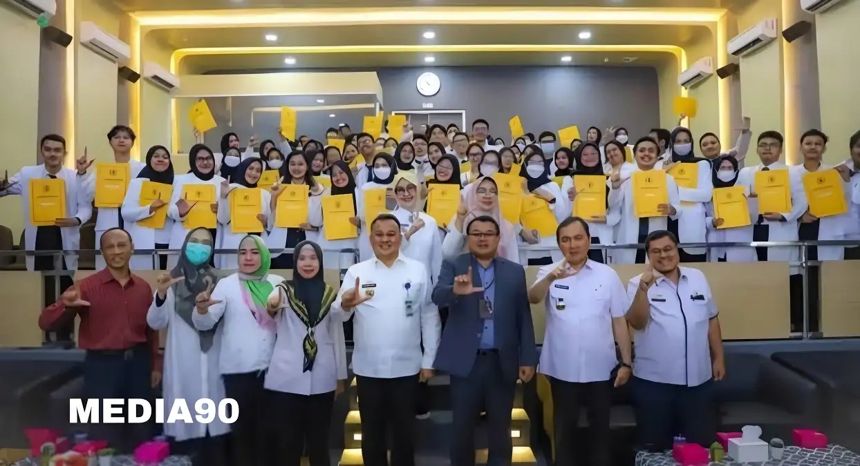 Hadiri Kelulusan Kepaniteraan Klinik Mahasiswa Unila, Direktur RSUDAM Jadilah Dokter Berskill Optimal dan Profesional