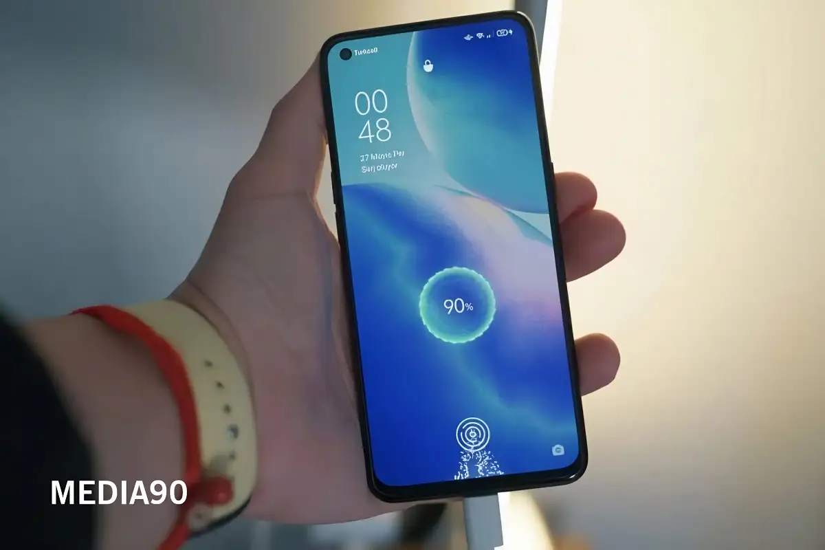 Ini alasan pengisi daya 30 Watt dinilai ideal untuk smartphone