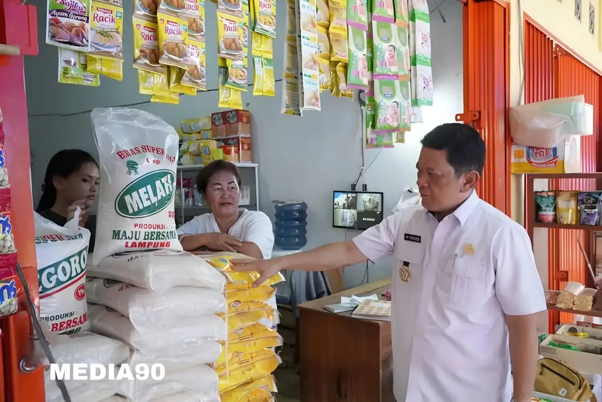 Pantau Pasar Tradisional, Pj Bupati Tulangbawang Barat Pastikan Pasokan dan Harga Bahan Pangan Stabil