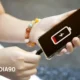 Penyebab pengisi daya ponsel terlalu panas, begini cara mengatasinya