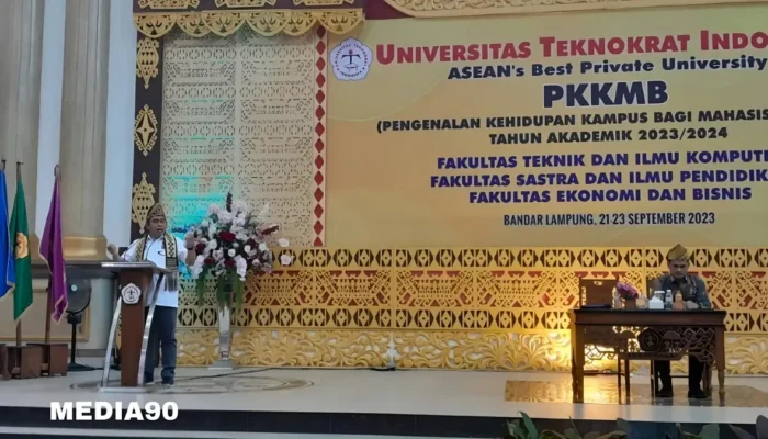 Songsong Indonesia Emas 2045: Bustami Zainudin DPD RI Member Inspires Students at Universitas Teknokrat Indonesia