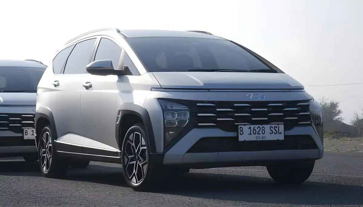 Tips Menjaga Warna Cat Doff Hyundai Stargazer X, Tak Bisa Asal Cuci!