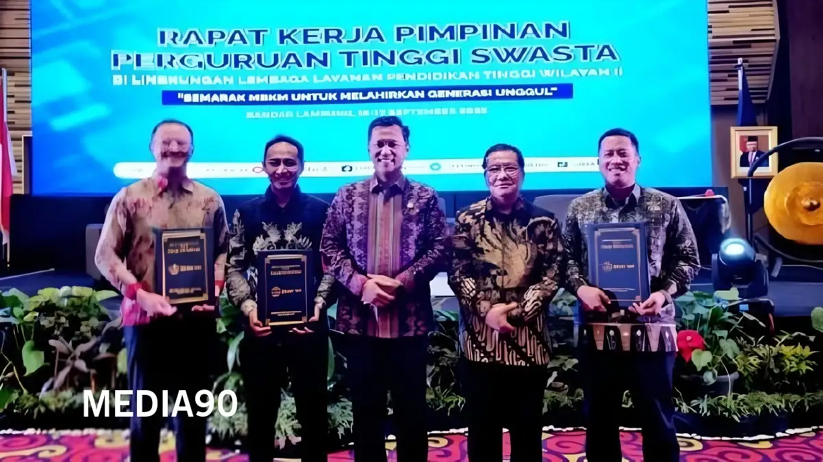 Universitas Teknokrat Indonesia Sabet Tiga Penghargaan dari LLDikti Wilayah II