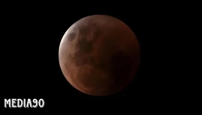 Bulan Menyusup dalam Gelap Malam Lampung: Gerhana Bulan Sebagian Besok dari Awal hingga Akhir