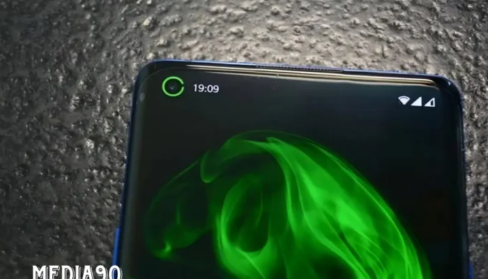 Memaksimalkan Desain Punch-Hole: Indikator Baterai Kreatif untuk Ponsel Android