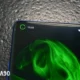 Cara menggunakan punch-hole notch kamera selfie sebagai indikator baterai di ponsel Android