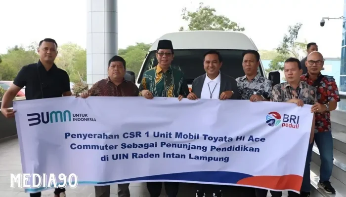 Kantor Cabang PT Bank Rakyat Indonesia (BRI) Tanjung Karang Mewujudkan Dukungan CSR dengan Donasi Toyota Hi Ace Commuter