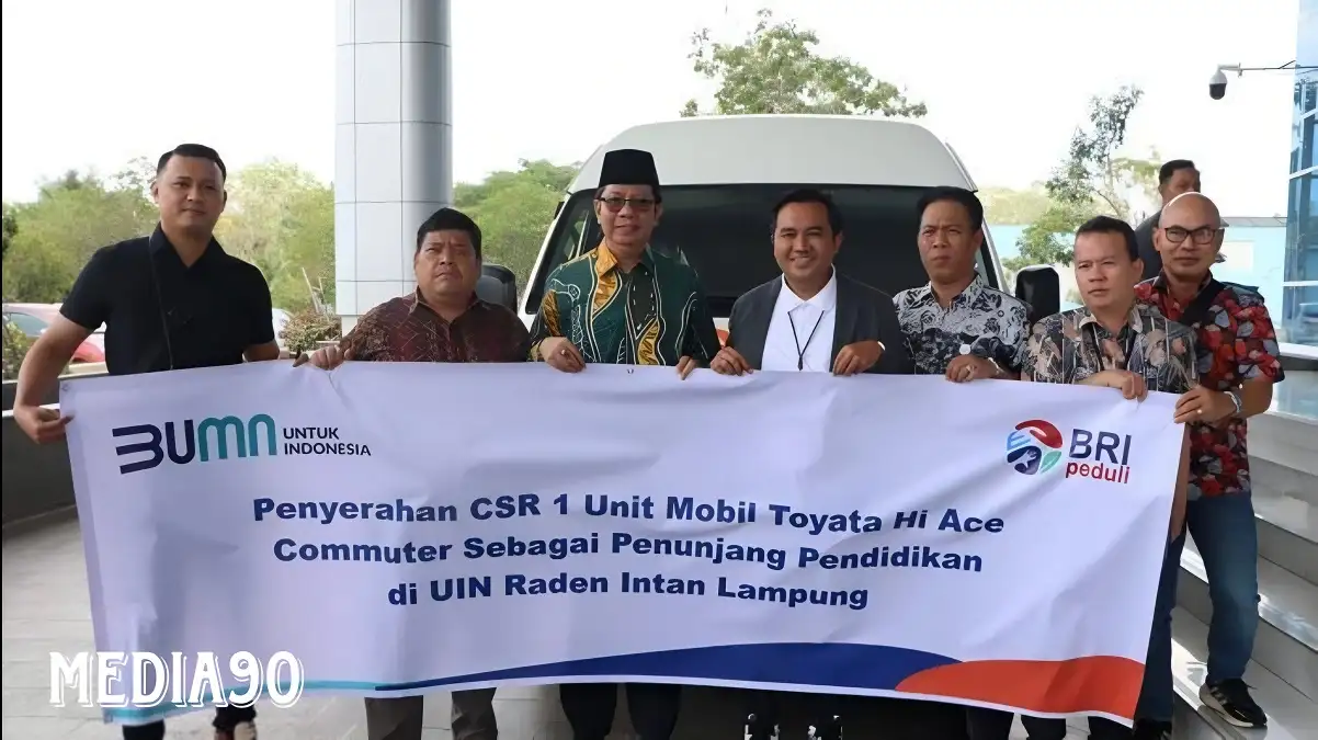 Dukung Kemajuan Pendidikan, BRI Serahkan Bantuan CSR Mobil ke UIN Raden Intan Lampung