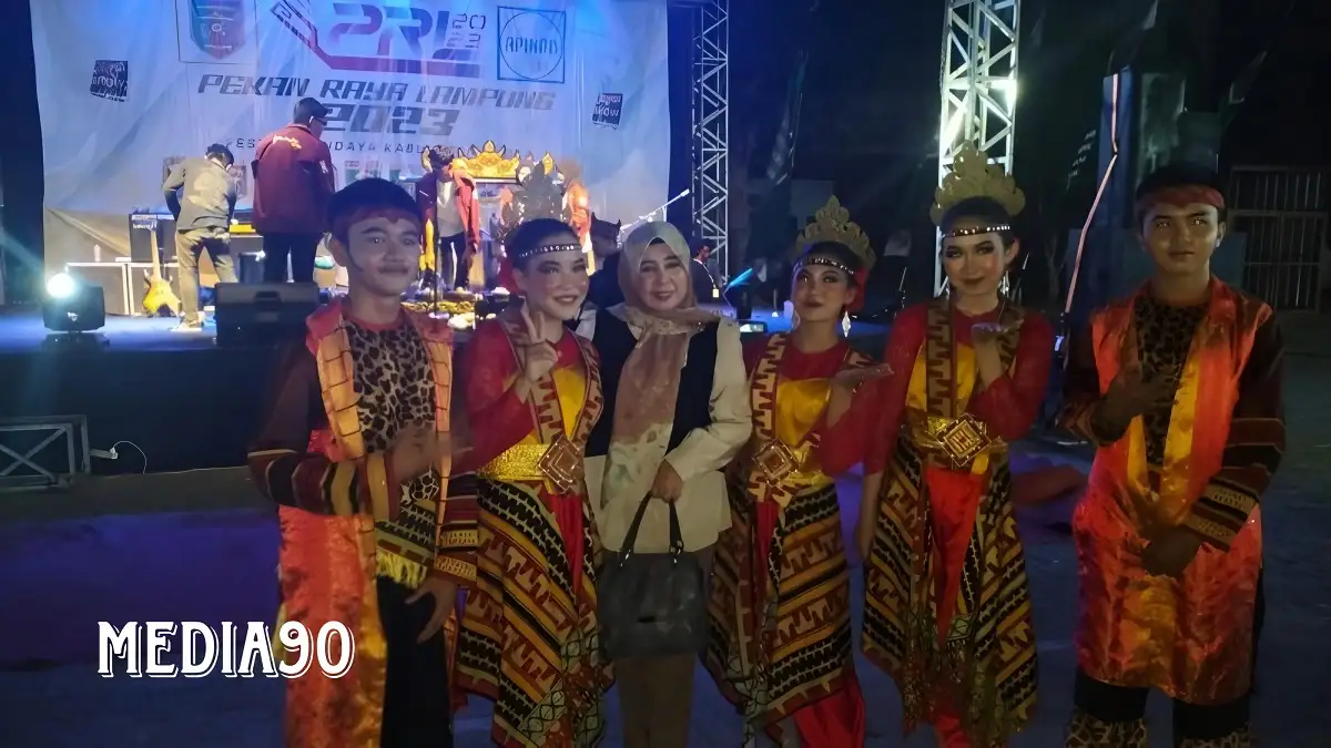 Meriahkan Pekan Raya Lampung 2023, Pelajar SMAN 1 Kota Agung Tampilkan Tari Khaja Banting