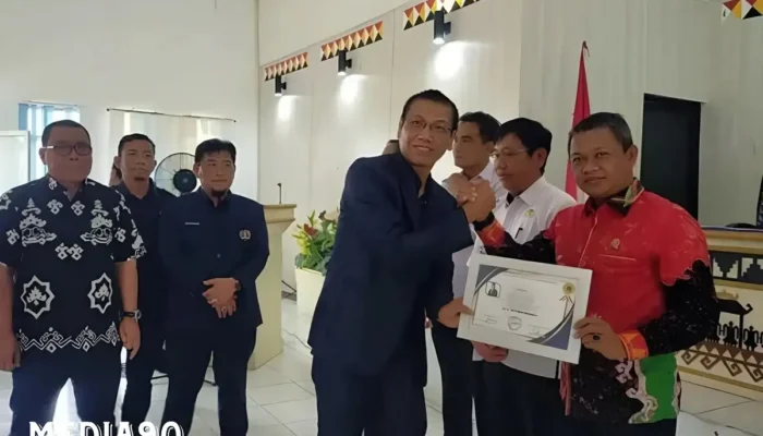 Sosialisasi Undang-Undang Pers dan Kode Etik kepada Wartawan dan Guru oleh PWI di Tanggamus