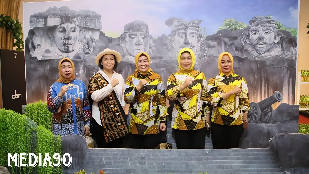 Pj Ketua TP PKK Tulangbawang Barat Hadiri Pembukaan Pekan Raya Lampung 2023