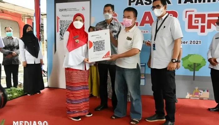 Tren Pembayaran QRIS Meledak di Bandar Lampung: Apotek, Kurir, dan Cucian Mobil Semua Terjangkau dan Aman!
