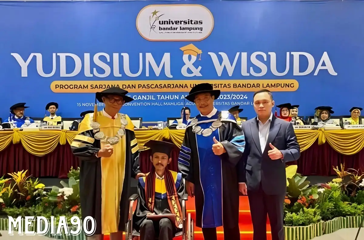 Berkat Beasiswa Penuh UBL, Aziz Hermawan Mahasiswa Disabilitas Asal Tulangbawang ini Raih Impian Jadi Arsitek
