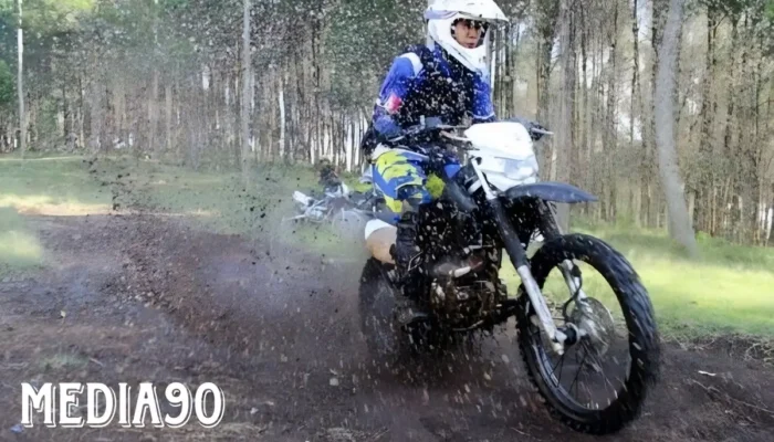 Optimalkan Pengeluaran untuk Pemeliharaan Motor Trail: Tips Cek Biaya Servis Sebelum Melibas Medan
