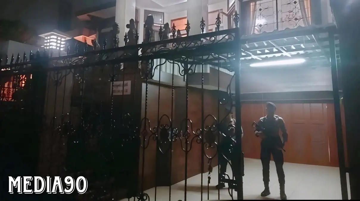 Diduga Terkait Syahrul Yasin Limpo, KPK Geledah Rumah Mewah Ketua PDIP Lampung Sudin di Raffles Hills Jakarta