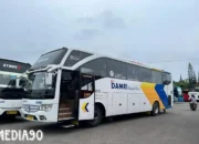 Perayaan Ke-77 Damri: Nikmati Perjalanan Hemat! Tiket Tanjungkarang-Gambir, Yogya-Rajabasa, Metro-Gambir, dan Metro-Bandung Hanya Rp77! Cek Syaratnya Sekarang.