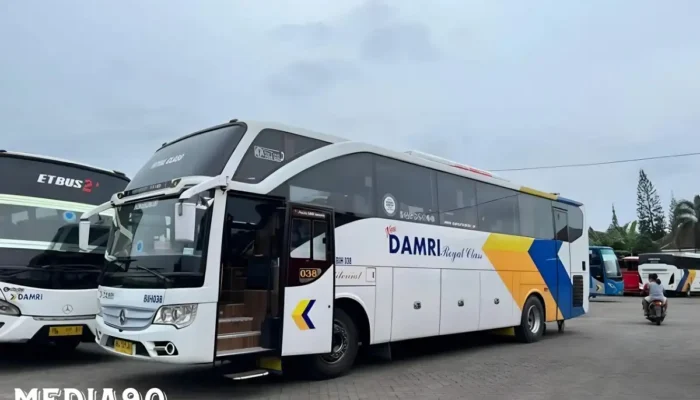 Perayaan Ke-77 Damri: Nikmati Perjalanan Hemat! Tiket Tanjungkarang-Gambir, Yogya-Rajabasa, Metro-Gambir, dan Metro-Bandung Hanya Rp77! Cek Syaratnya Sekarang.