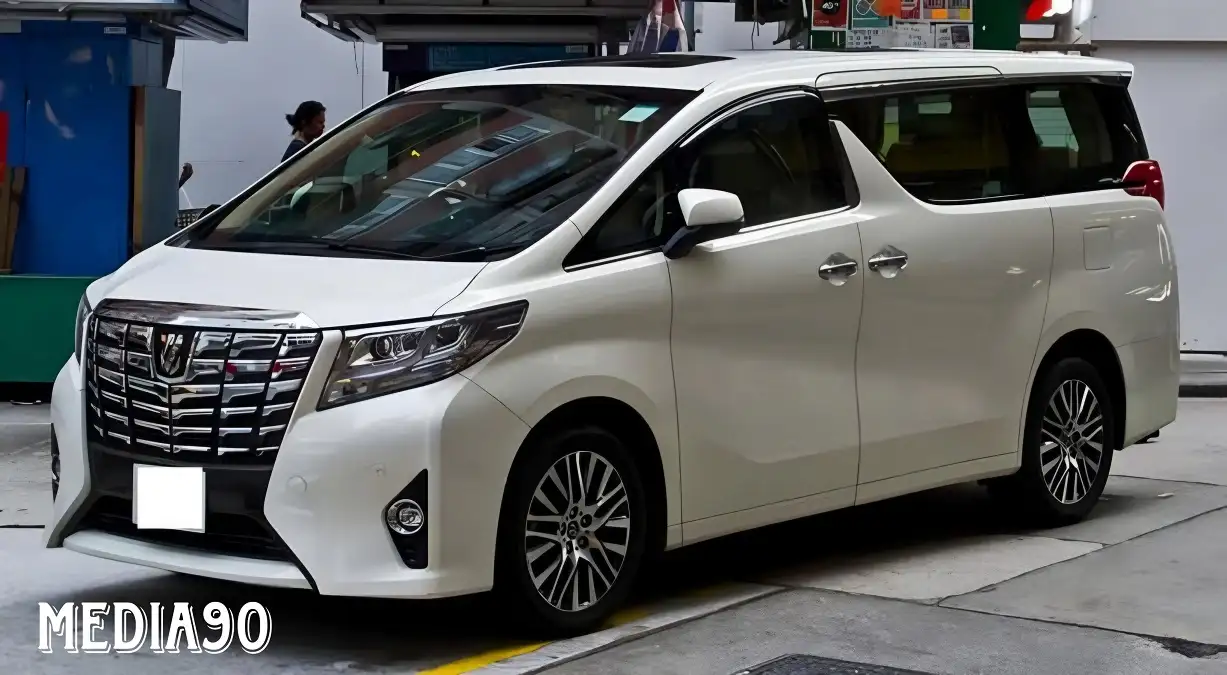 Harga Sewa Alphard Per Hari, Cocok Buat Mobil Pengantin Atau Si Bos