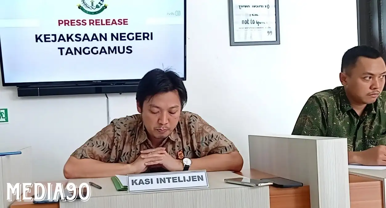 Hendak Dijual ke Luar Lampung, Kejari Tanggamus Gerebek Truk Tangki Solar Subsidi 20 Ribu Liter di Kota Agung Barat