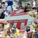 Kegiatan Canvassing di Pasar Natar, TDM Raden Intan Bagikan Promo Menarik ke Masyarakat