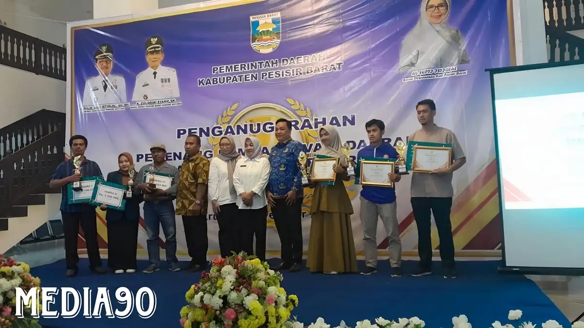 Manfaatkan Ekstrak Serai Untuk Pertanian, Mahasiswi Unila Juarai Lomba Inovasi Daerah Pesisir Barat