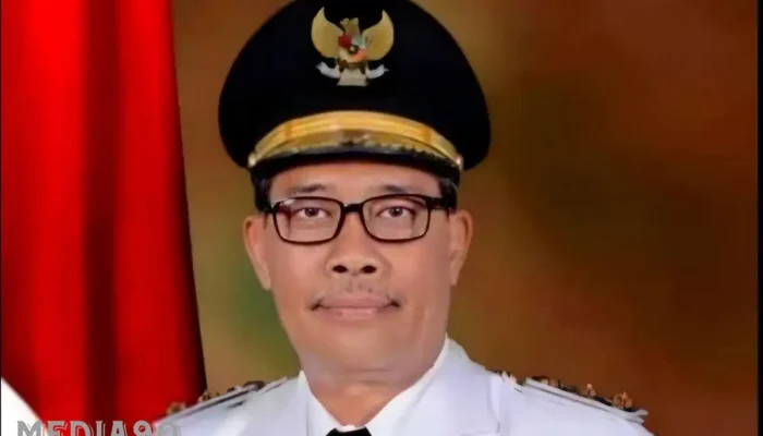 Seluruh Kota Metro Bersatu Mengantar ke Peristirahatan Terakhir Mantan Bupati Lampung Tengah, H. Loekman Djoyosoemarto