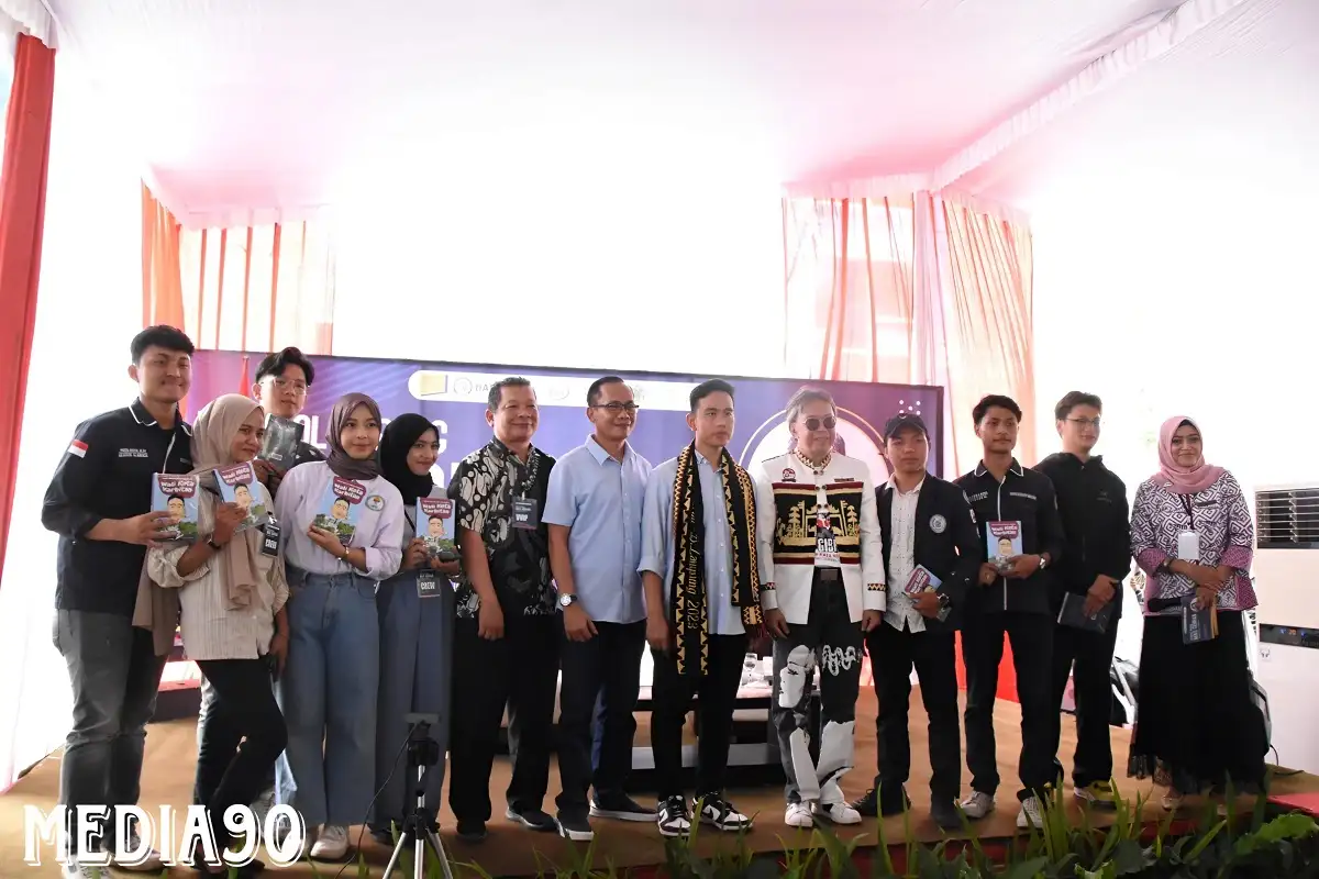 Ngobrol Bareng Mas Gibran, Ribuan Mahasiswa IIB Darmajaya Dapatkan Motivasi Bisnis