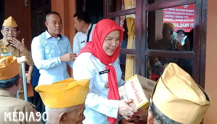 Bantuan Sembako untuk Legiun Veteran Perang Diberikan oleh Pemkot Bandar Lampung