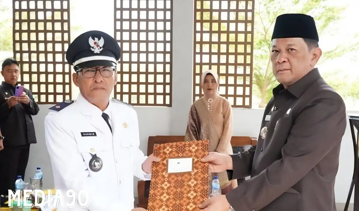 Pj Bupati Tulangbawang Barat Lantik Sahmin Jadi Pj Kepalo Tiyuh Gunung Terang