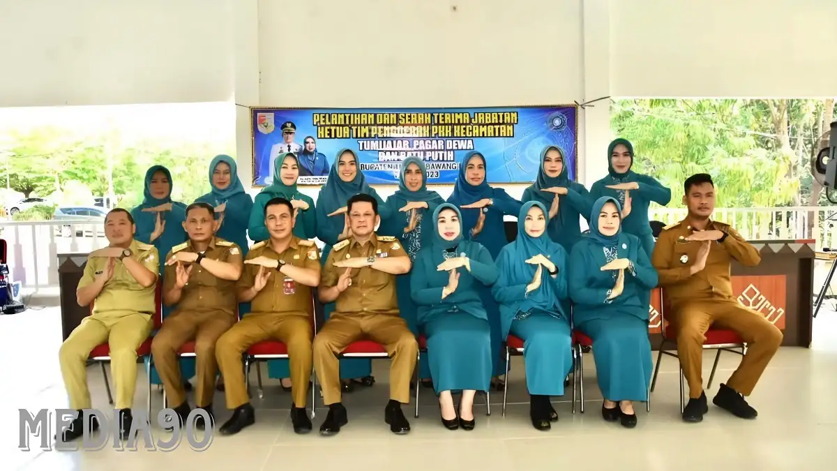Pj Ketua TP PKK Tulangbawang Barat Lantik Tiga Ketua TP PKK Tingkat Kecamatan, ini Namanya