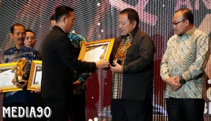 Prestasi Gemilang: Provinsi Lampung Sabet Penghargaan KPI 2023 sebagai Pemerintah Daerah Berdedikasi untuk Dunia Penyiaran